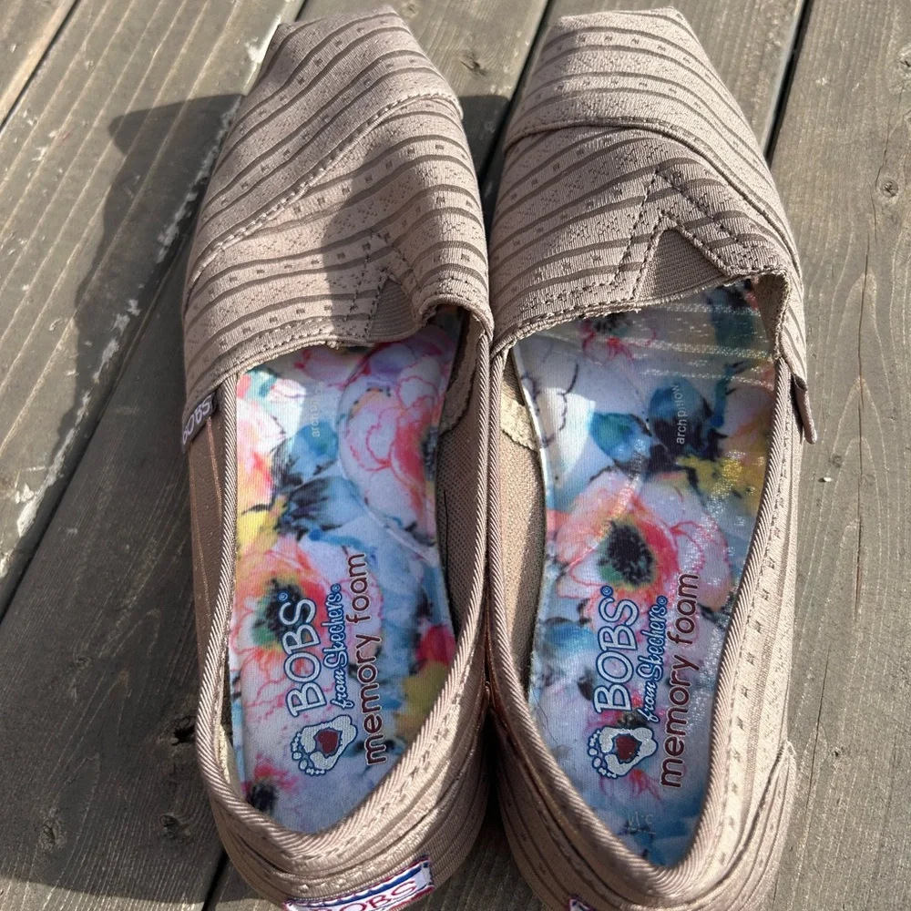 Bobs By Skechers Women Sz 9 M Brown Nude Flat Fabric Shoes Comfort Shoe - Picture 6 of 11